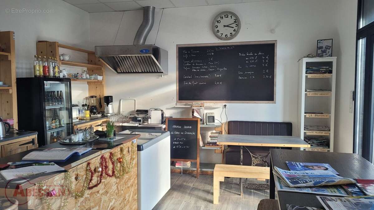 Commerce à L&#039;ESCALE