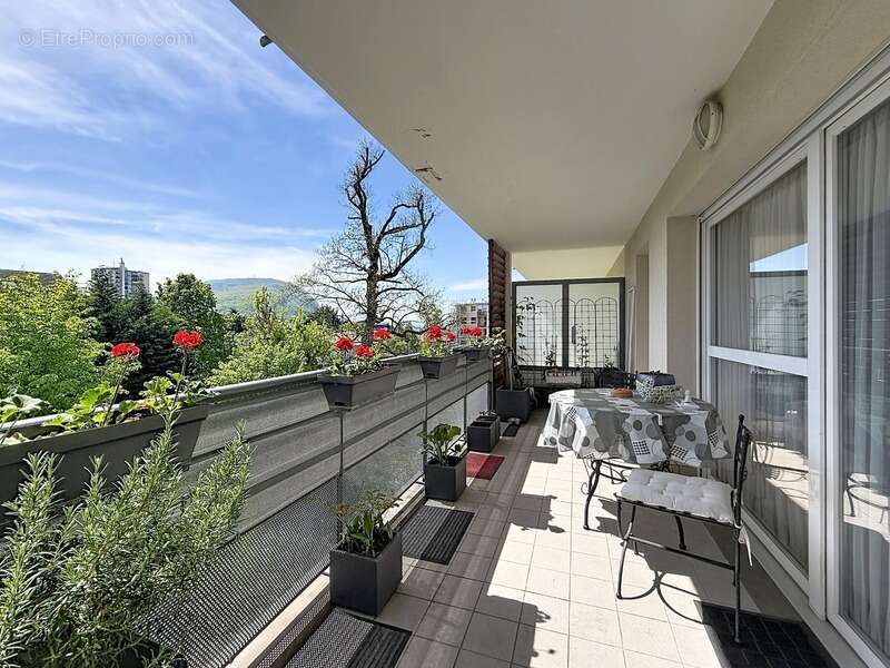 Appartement T4 85m2 calme et lumineux - VETRAZ MONTHOUX - photo 10