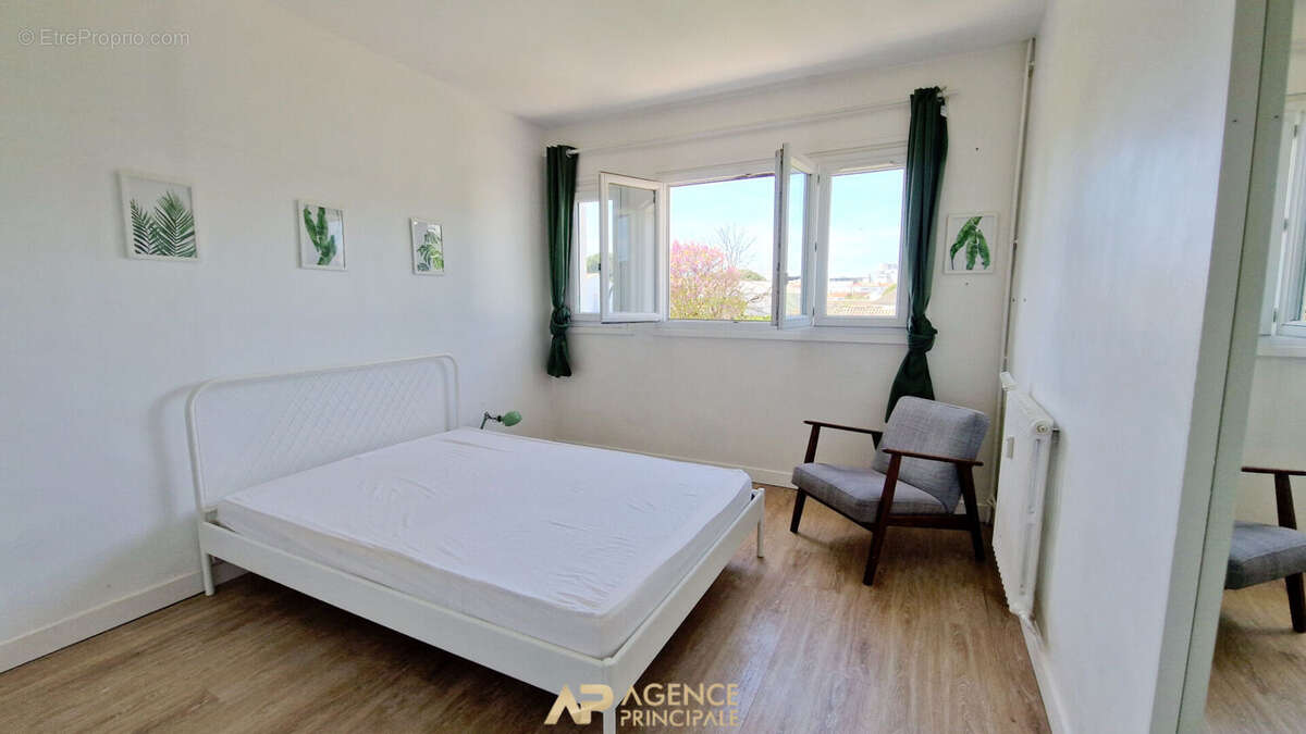 Appartement T4 - 3 chambres - Saint-Éloi proche Hyper-Centre- La Rochelle - photo 7