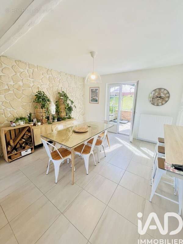 Photo 2 - Maison à MONTATAIRE