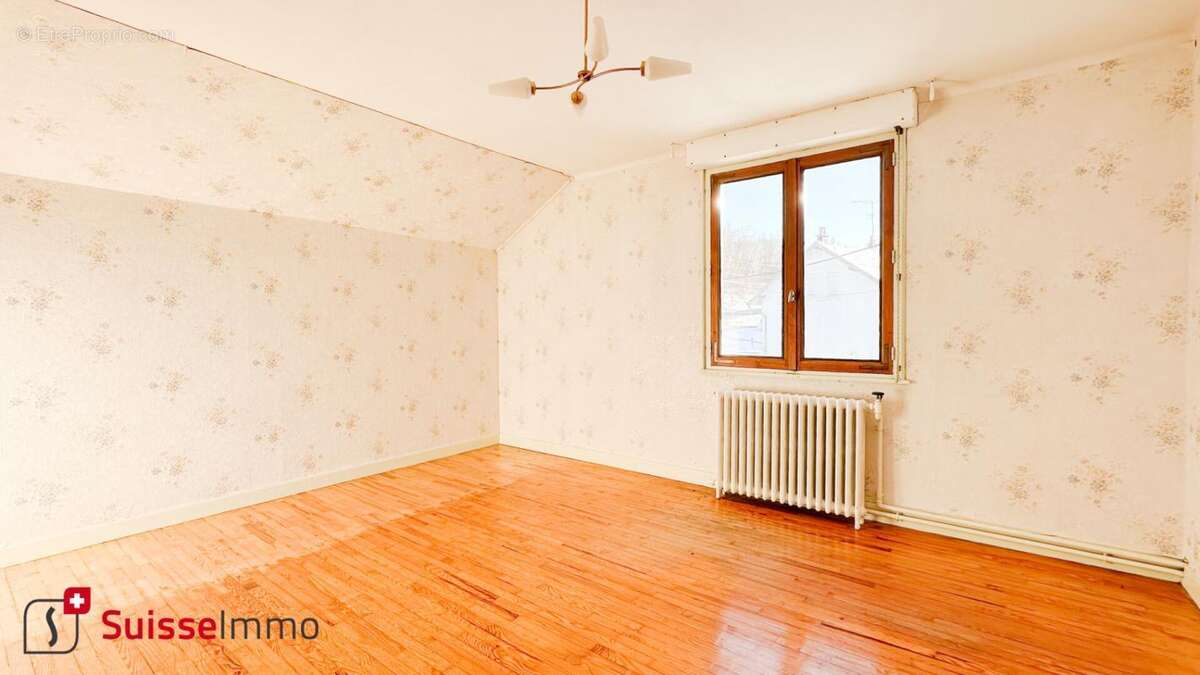 Maison à VOUJEAUCOURT