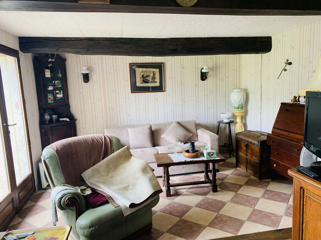 Maison à MONTACHER-VILLEGARDIN