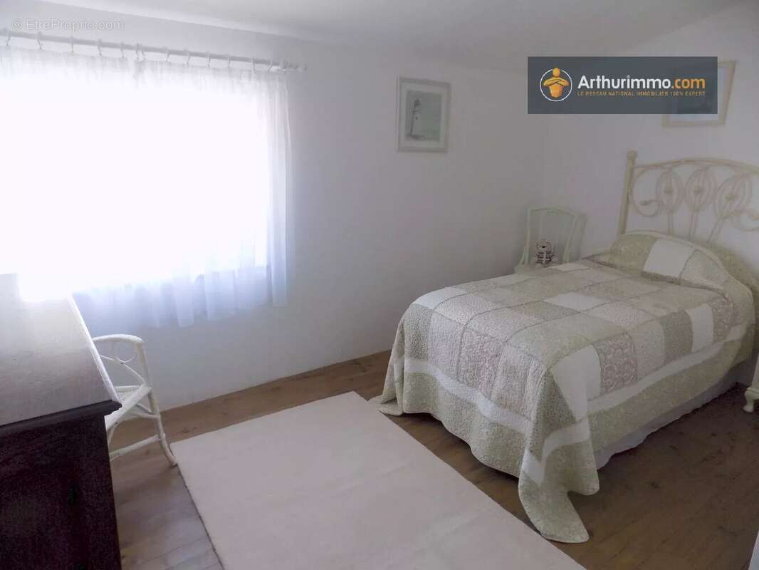 Maison à SAINTE-COLOMBE-SUR-L&#039;HERS