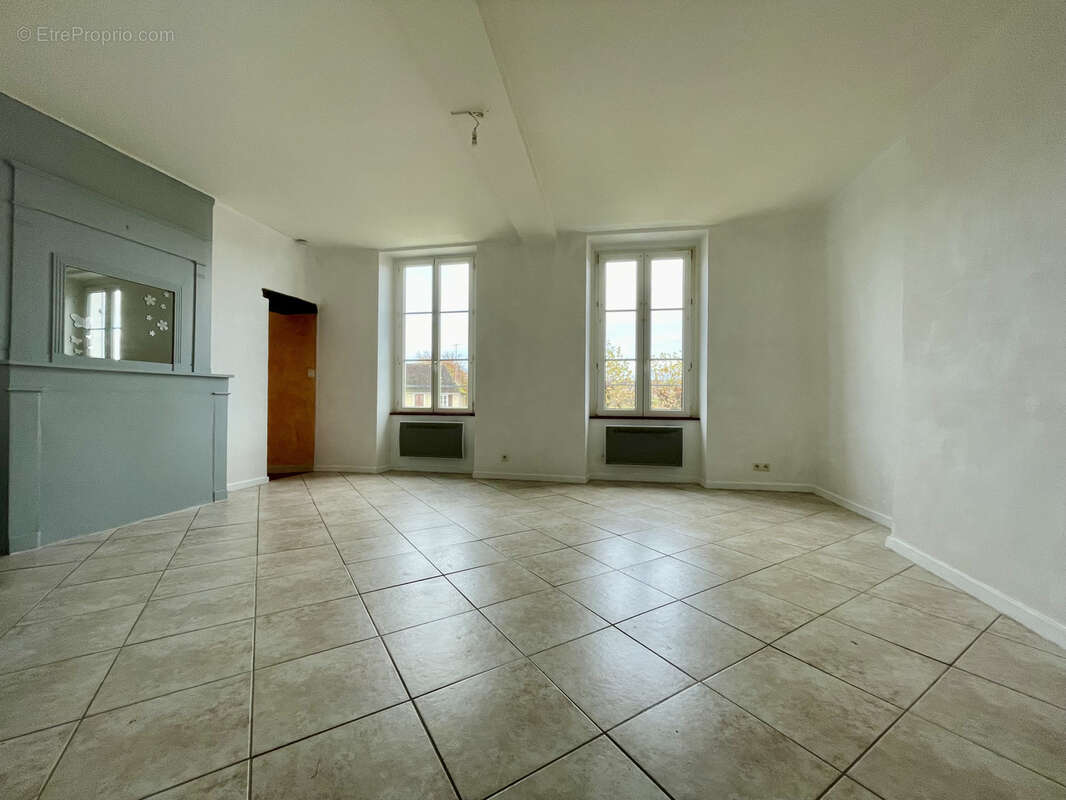 Appartement à SEIGNELAY