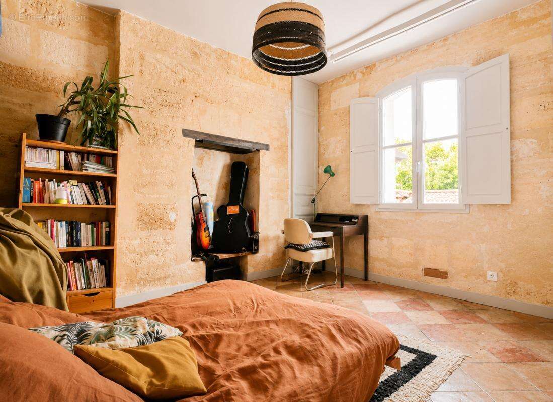 Vente T4 92m2 BORDEAUX (33800) - photo 6