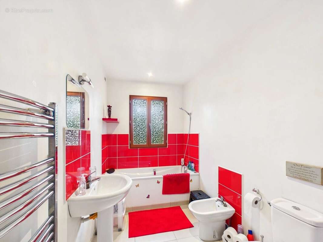 Maison à PIEGUT-PLUVIERS