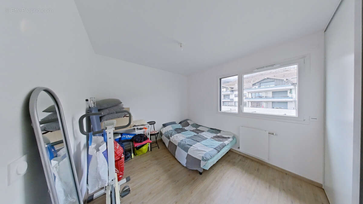 Appartement à CROZET