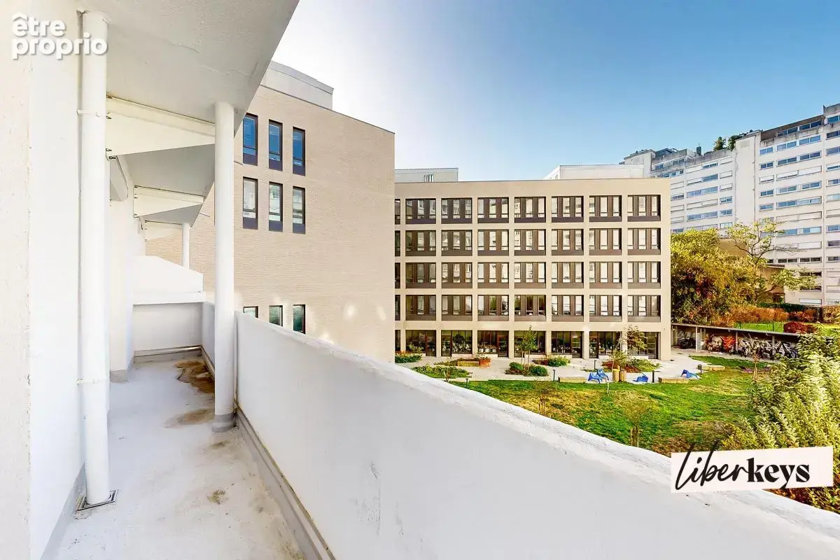 Nantes centre – 85 m², séjour de 32 m², extérieur et garage - photo 9