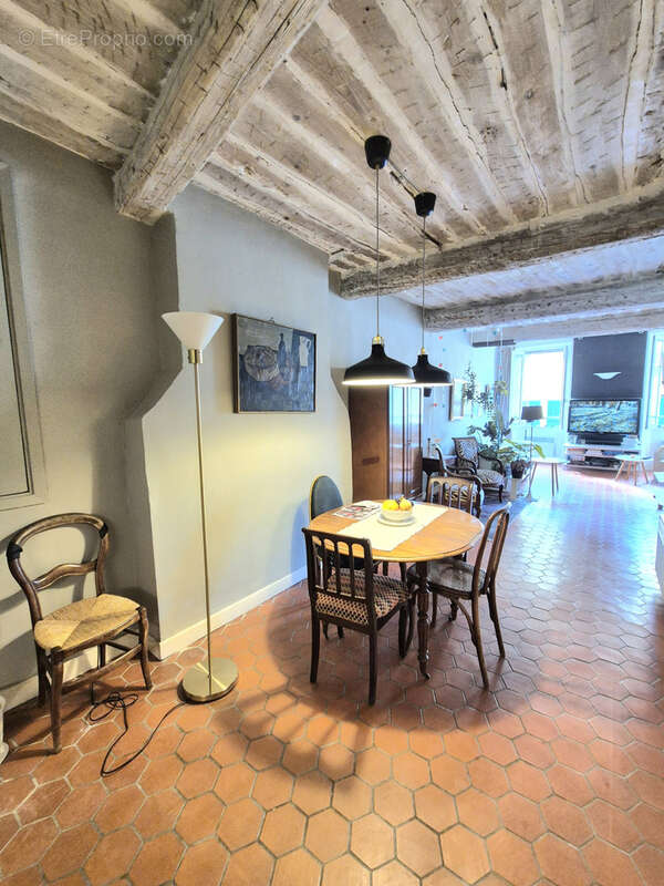 Appartement à HYERES