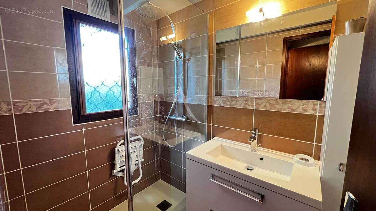 Maison à SAINT-GEORGES-DE-DIDONNE