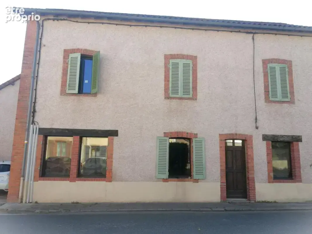 Maison à SAIL-LES-BAINS