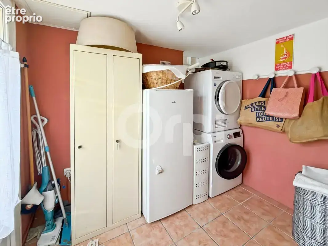 COUP DE COEUR – Maison familiale de 200 m² avec piscine, vue panoramique et T2 indépendant - photo 19