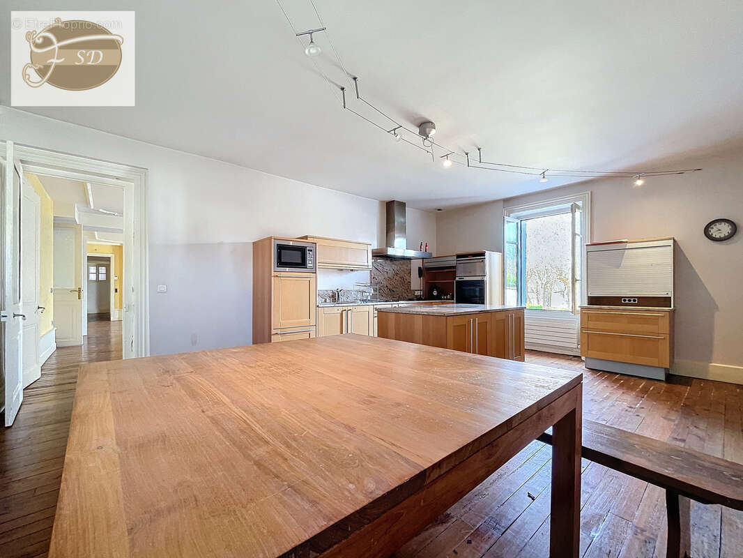 Maison à ANDREZIEUX-BOUTHEON