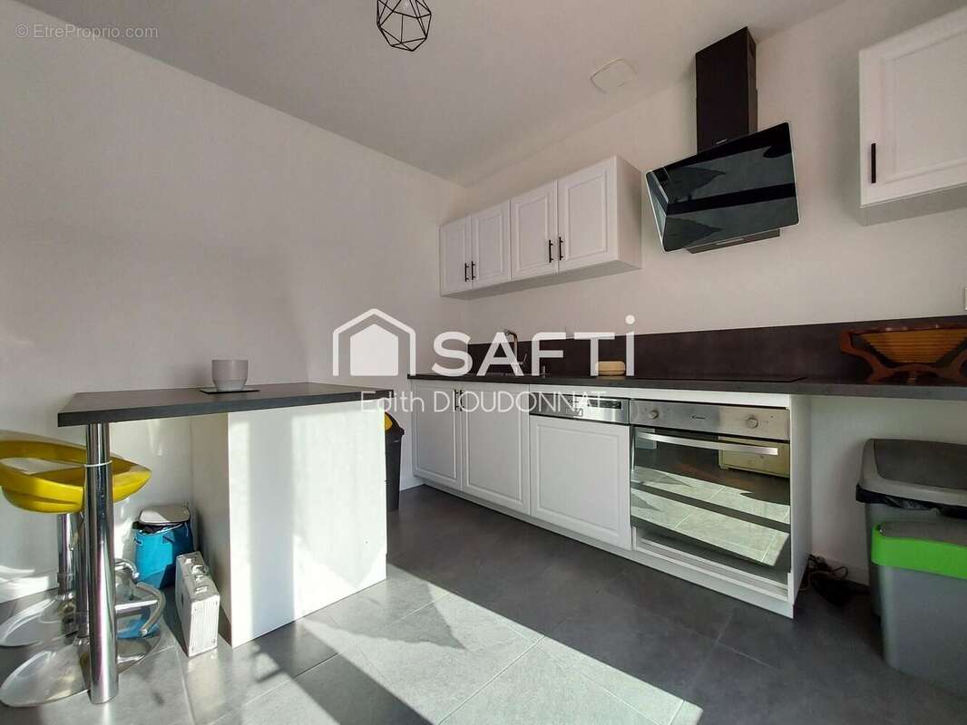Maison 118 m² à La Jonchere  - photo 2