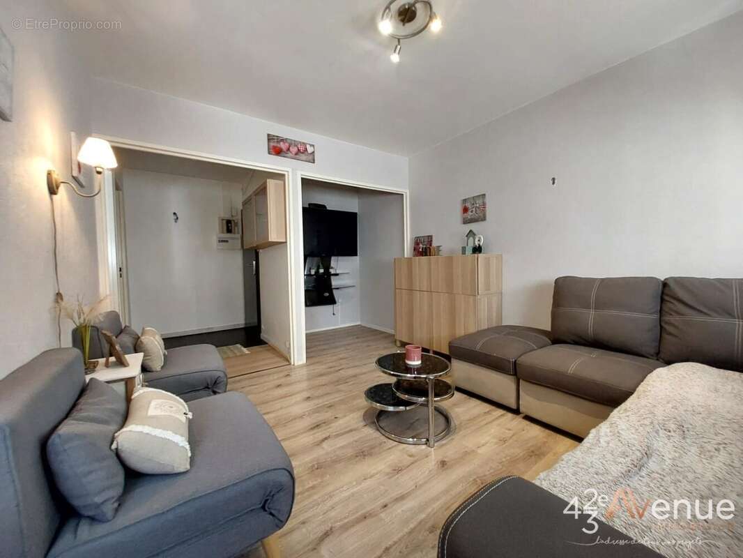 Appartement à SAINT-ETIENNE