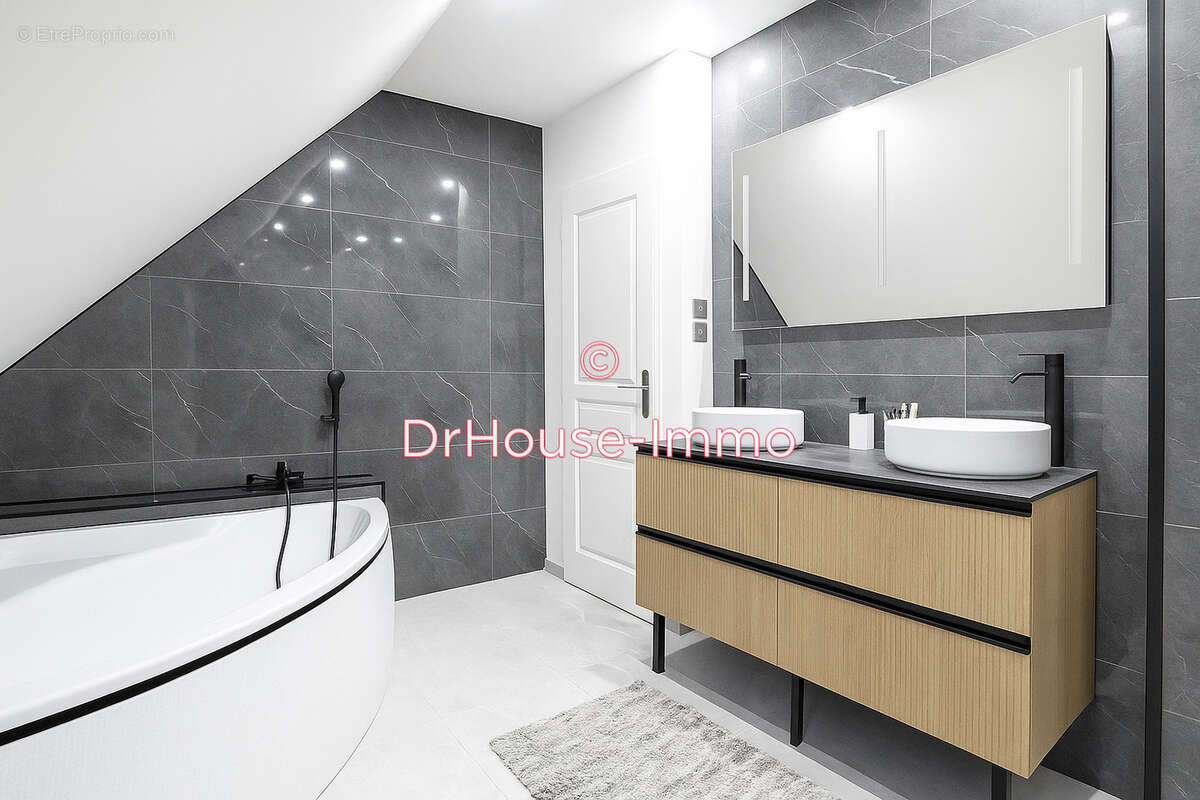 Maison à LE NEUBOURG