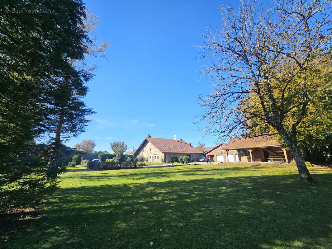 Maison à CHAMPAGNEY