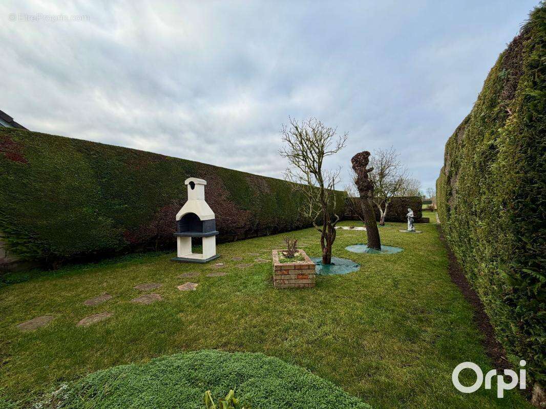 Maison à OYE-PLAGE