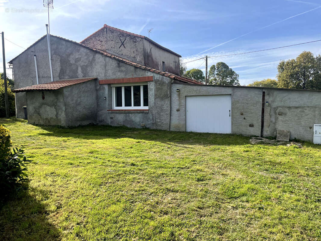 Maison à SAINT-PHILBERT-DE-GRAND-LIEU
