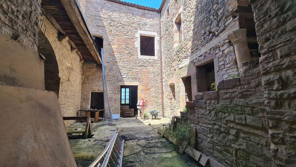 Appartement à CORDES-SUR-CIEL