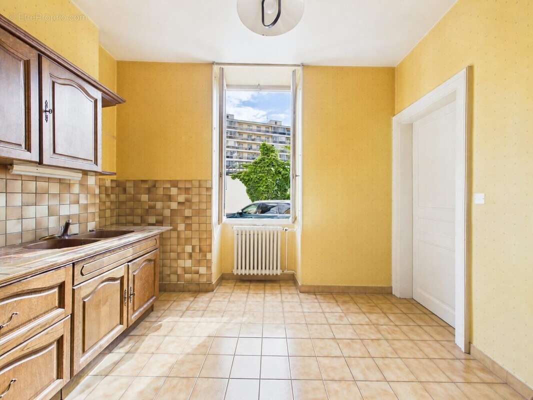 Appartement 97 m² à Chambery  - photo 4