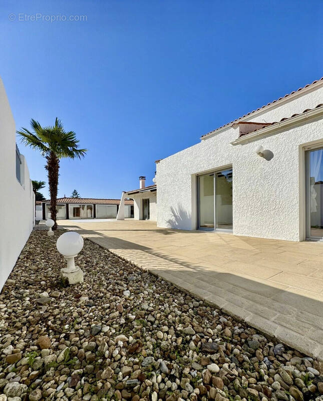Maison à BREUILLET