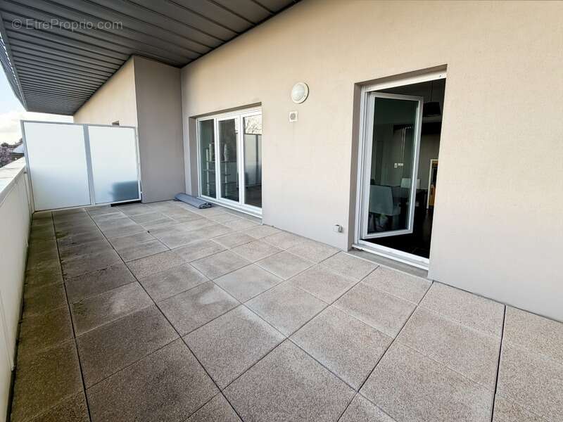 Appartement à FRANQUEVILLE-SAINT-PIERRE