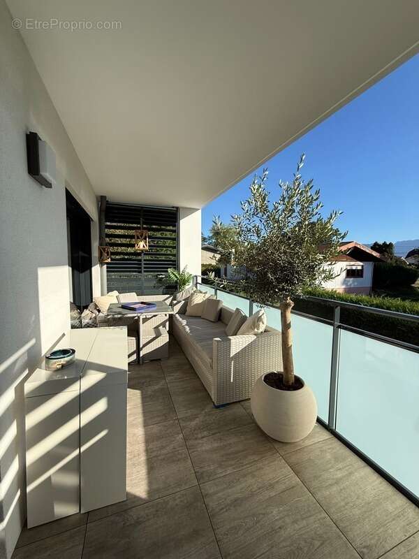 Appartement à VETRAZ-MONTHOUX