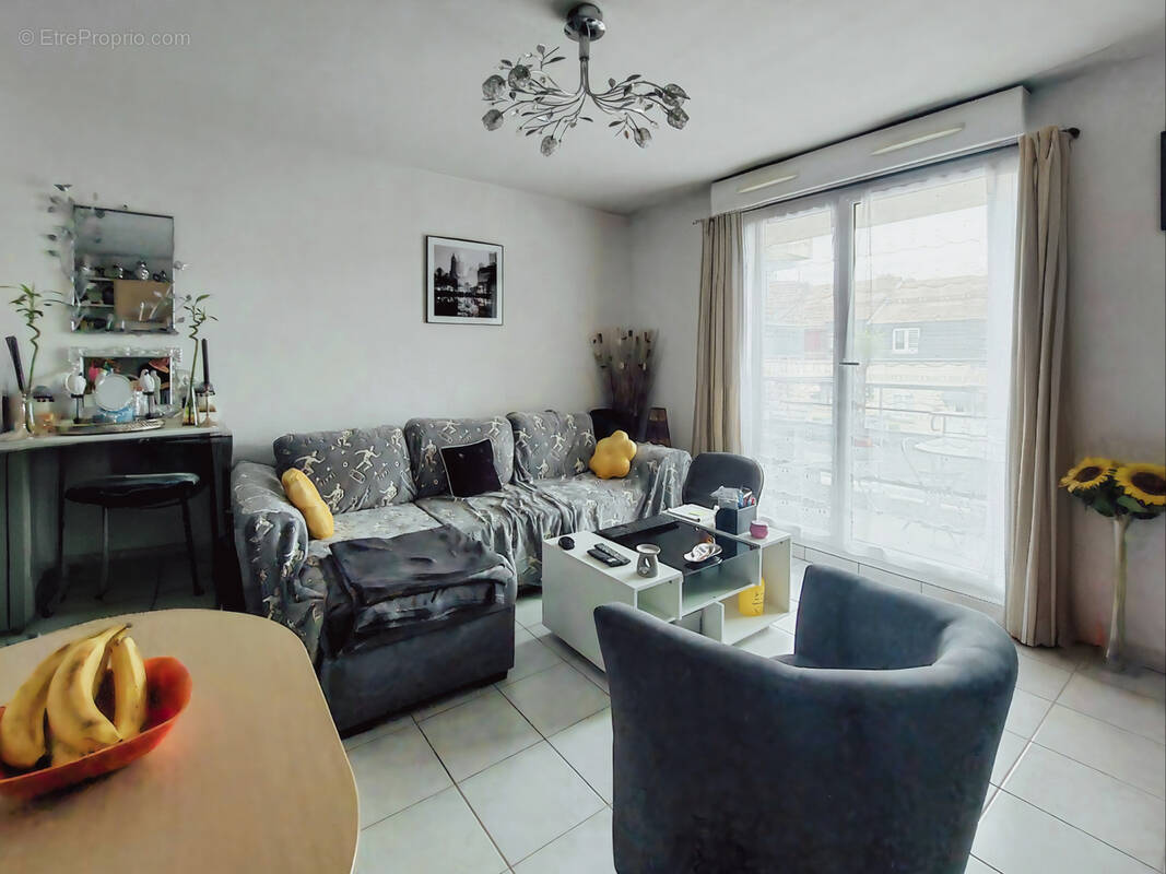 Appartement à AVION