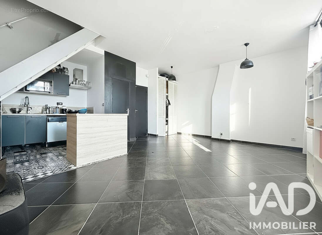 Photo 2 - Appartement à MARSEILLE-10E