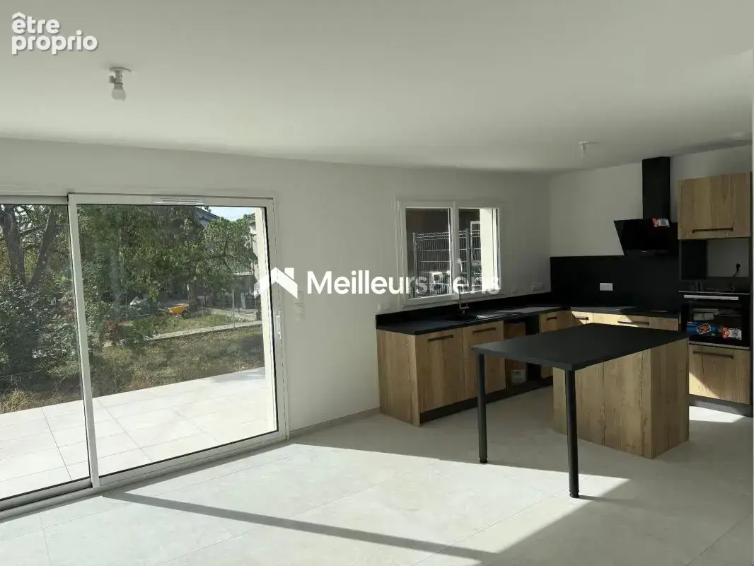 Maison neuve 5 pièces de 122 m² à Talange, terrain de 198 m² - photo 2