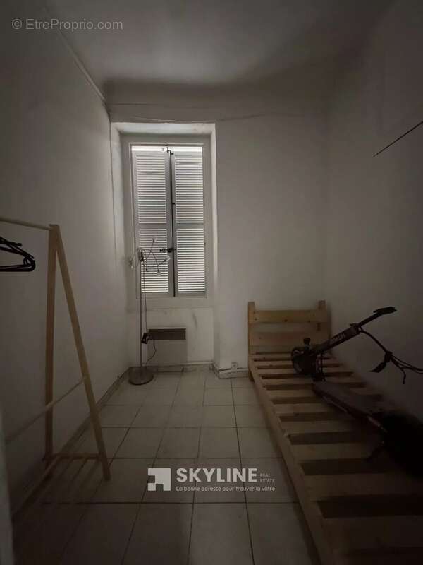 Appartement à MARSEILLE-1E