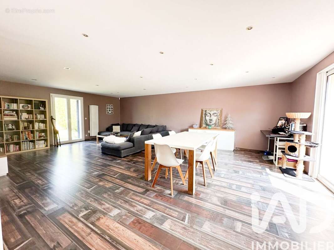 Photo 2 - Maison à MEAUX