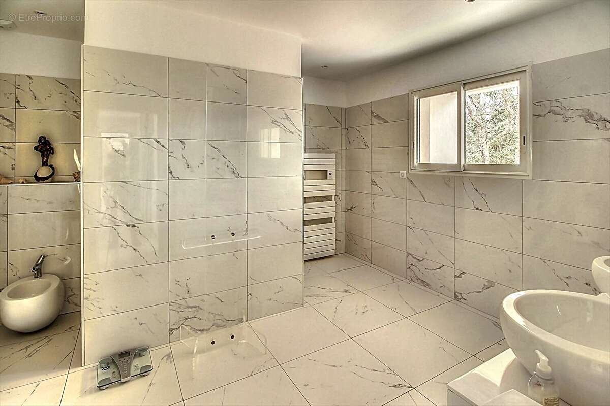 Maison à BAUDINARD-SUR-VERDON