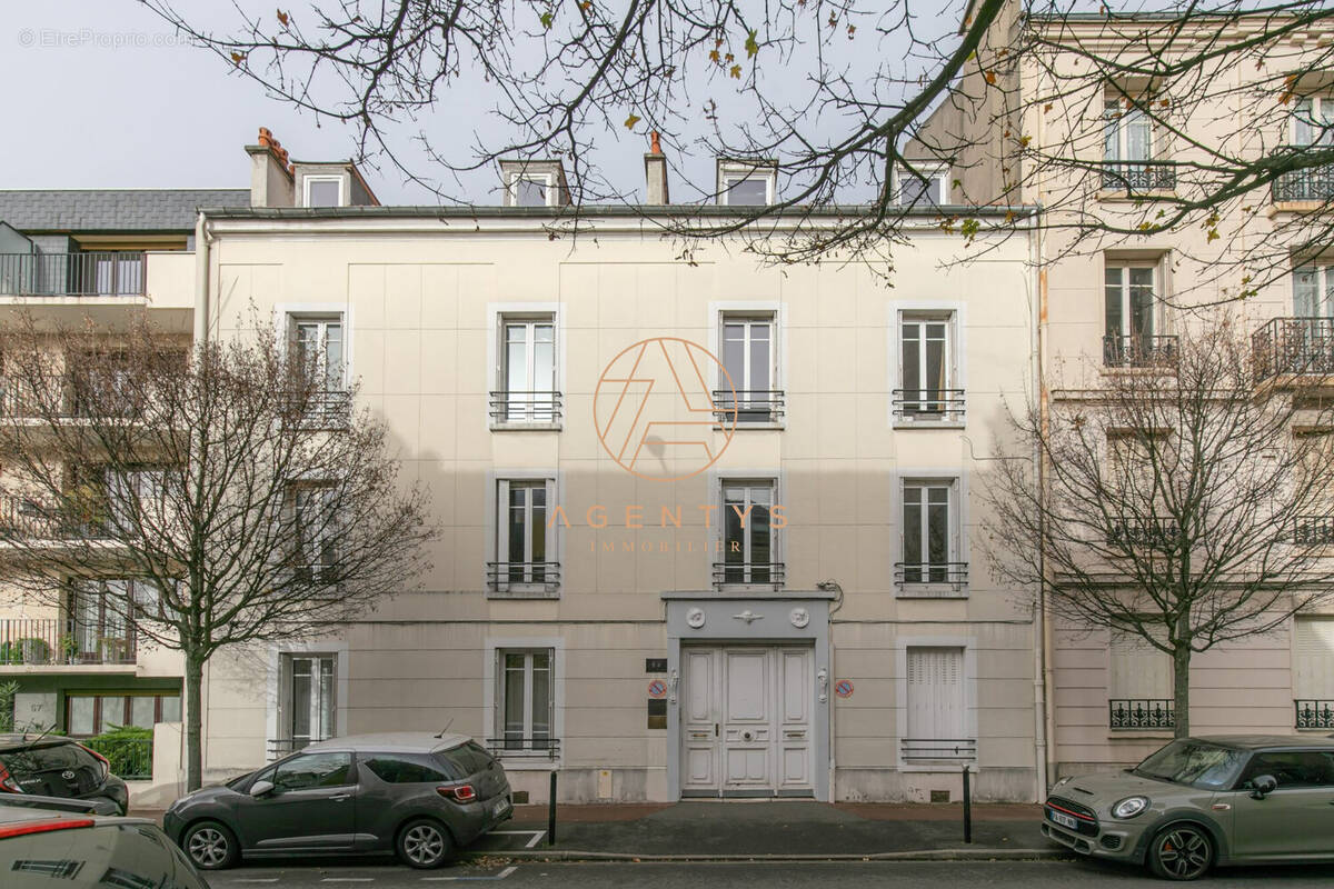 Appartement à SAINT-MAUR-DES-FOSSES