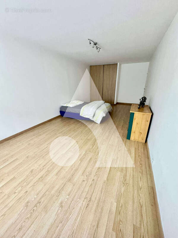 Maison à NEUFCHATEAU