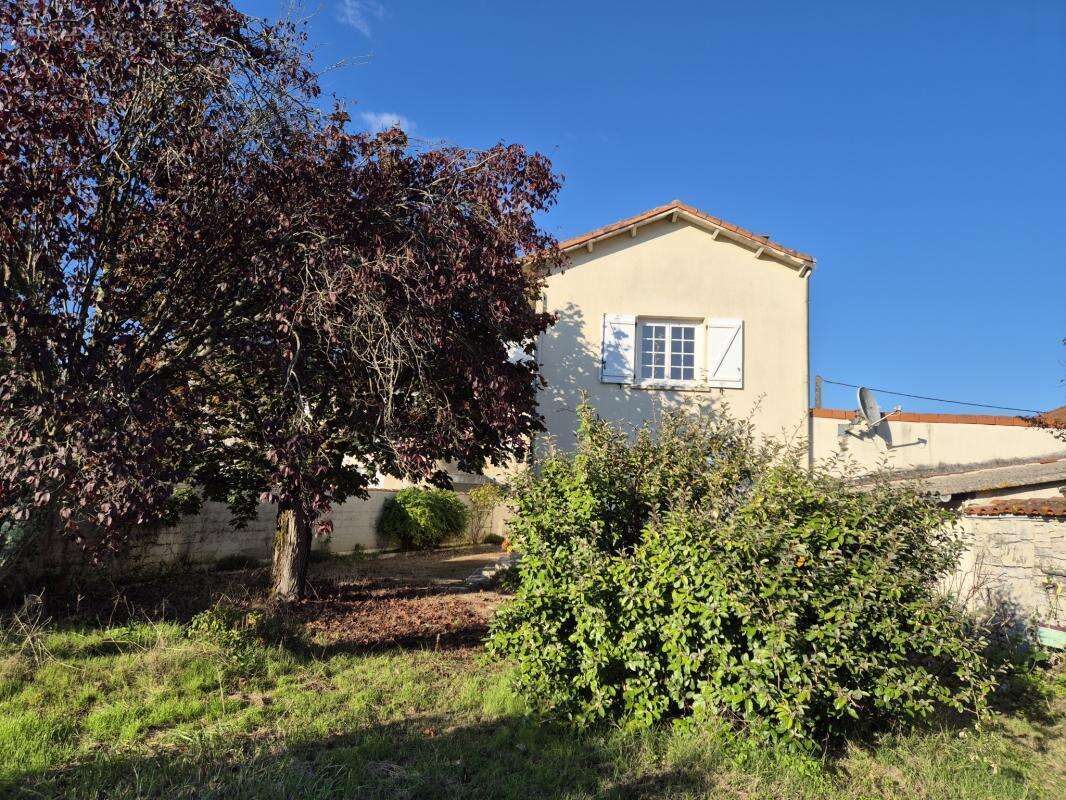 Maison à MANSLE