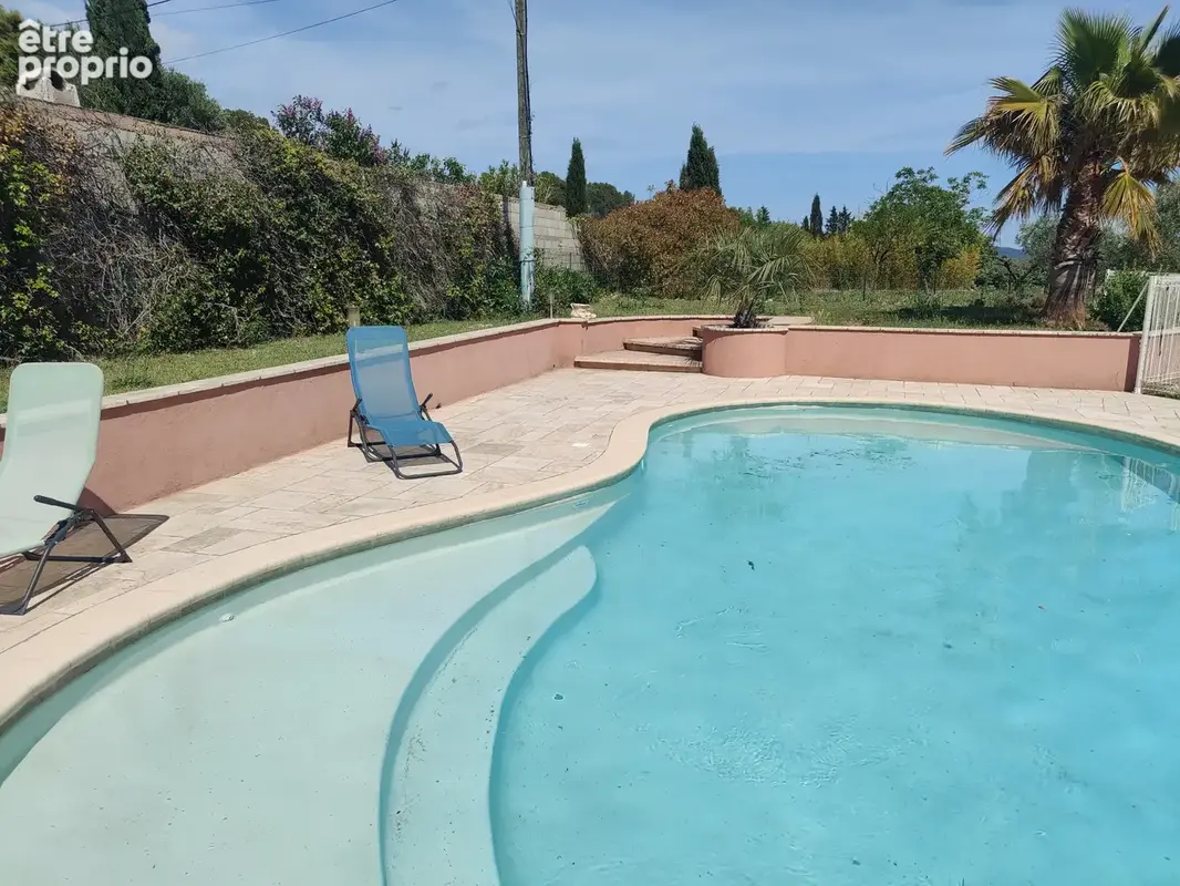 T5 + terrain constructible avec piscine - photo 1
