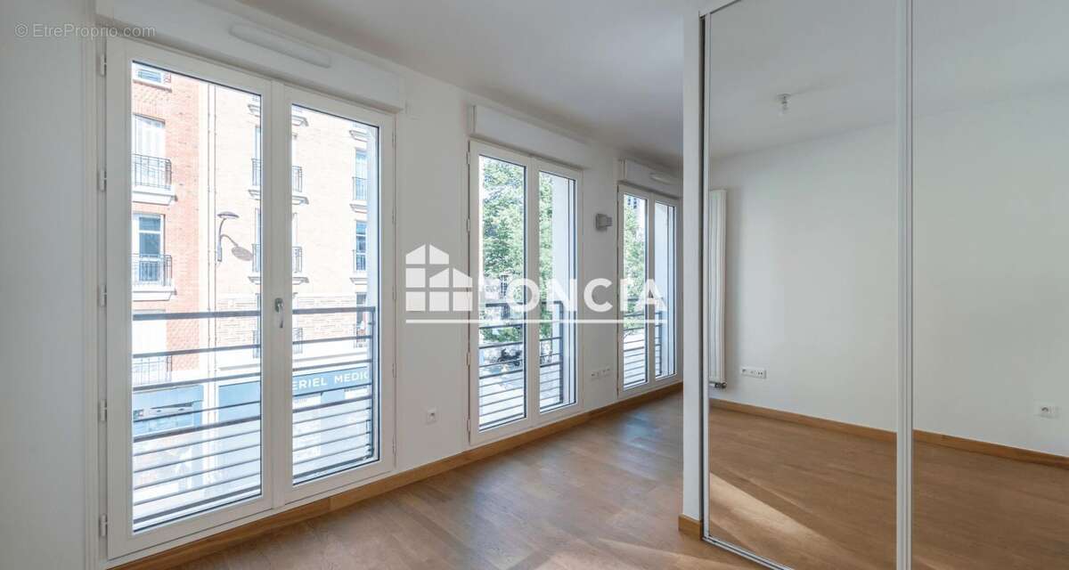 Appartement à PARIS-20E