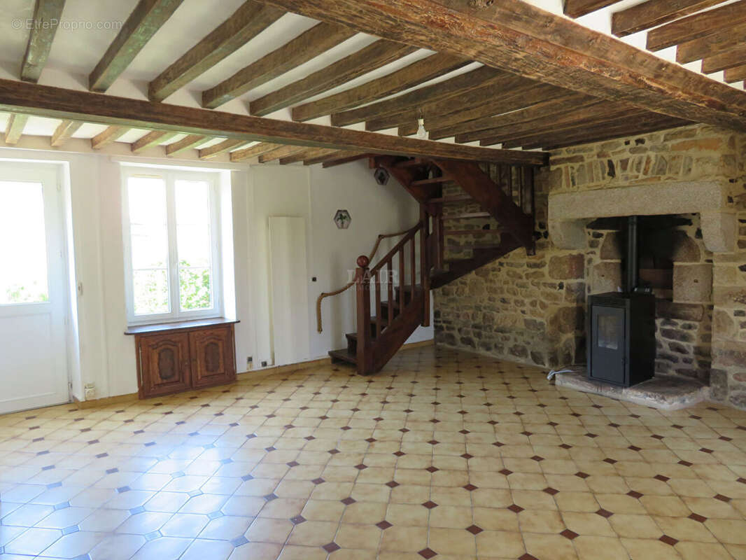 Maison à PRE-EN-PAIL