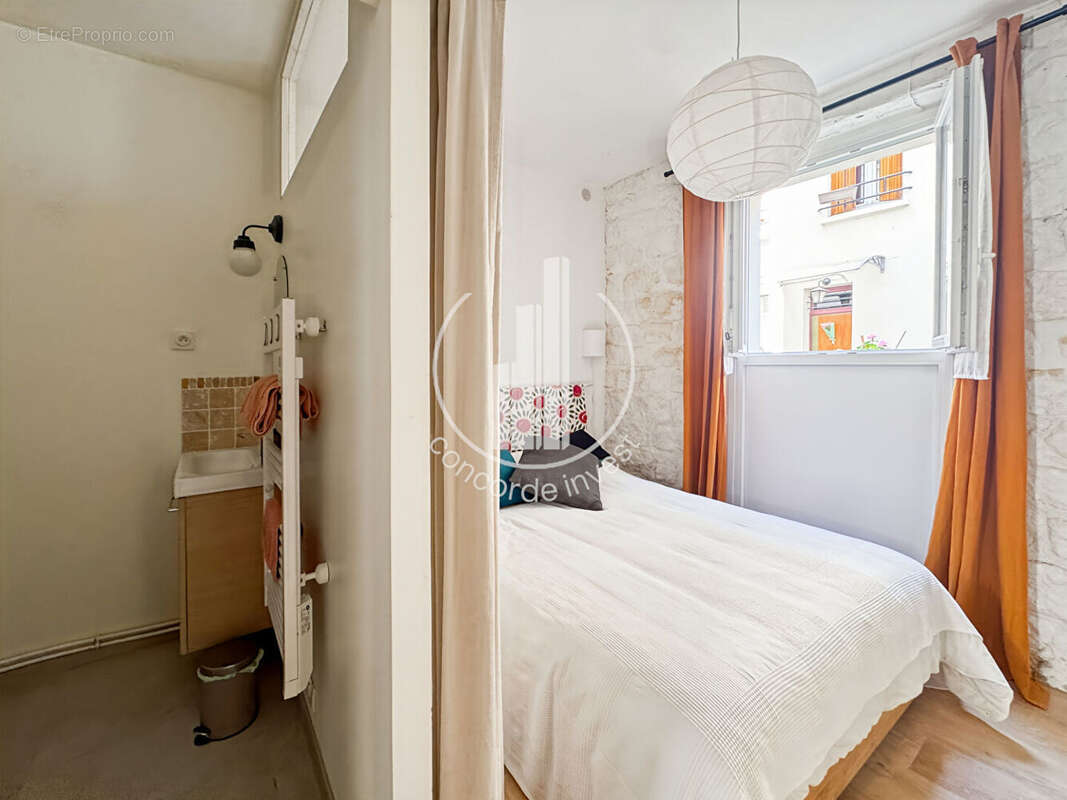 Appartement à PARIS-14E