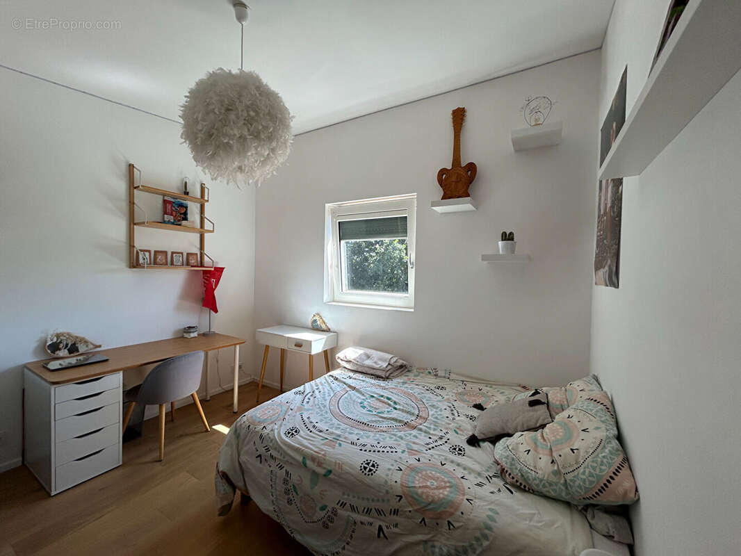 Maison de standing - GUILERS - 142.54 m2 - photo 10