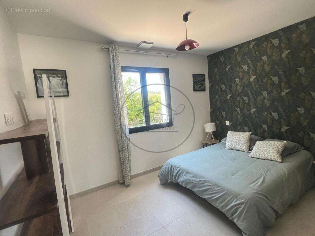 Maison neuve de plain-pied avec piscine ! un cadre de vie privilégié ! - photo 5