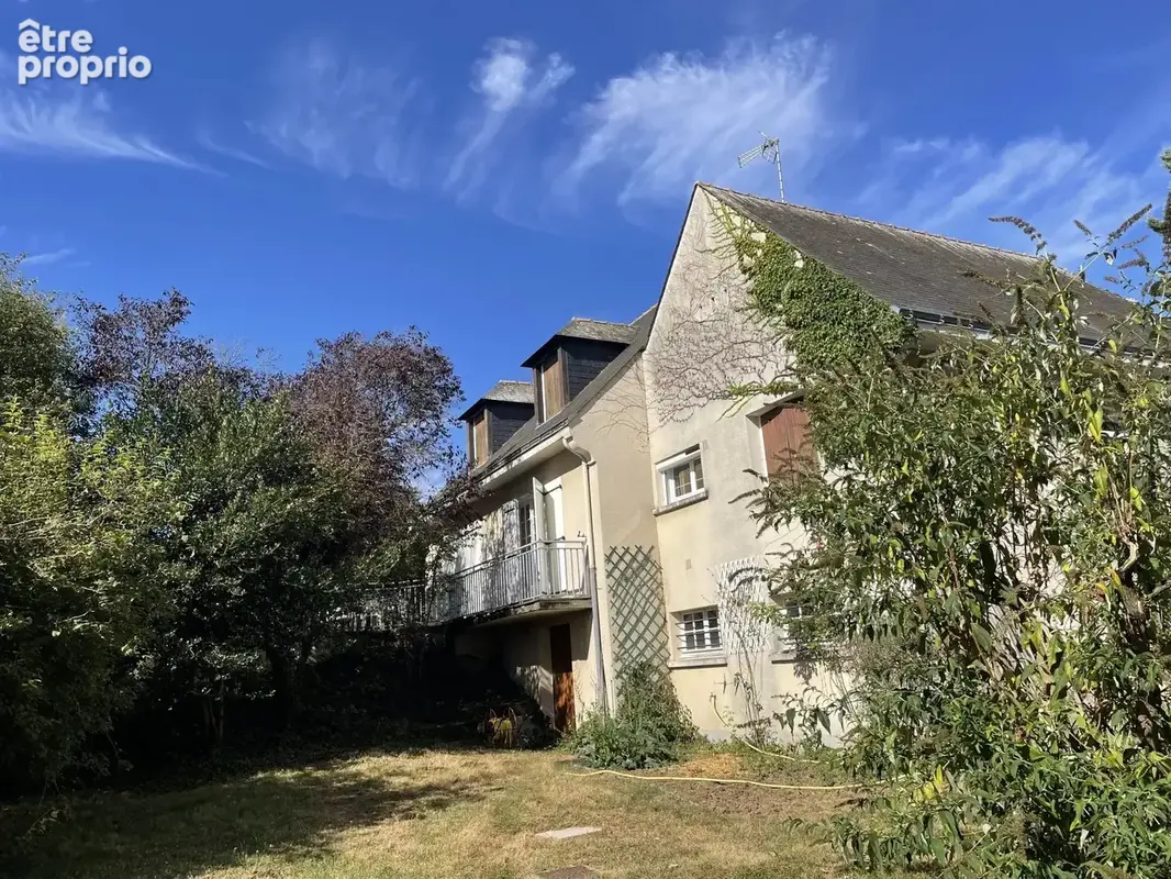 Maison à MONTREUIL-BELLAY