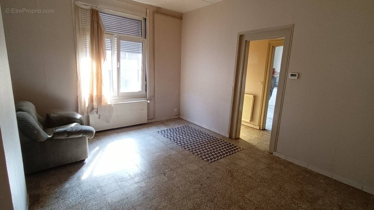 Maison à BRUAY-LA-BUISSIERE