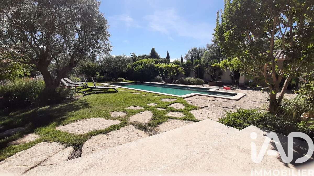 Photo 2 - Maison à L&#039;ISLE-SUR-LA-SORGUE