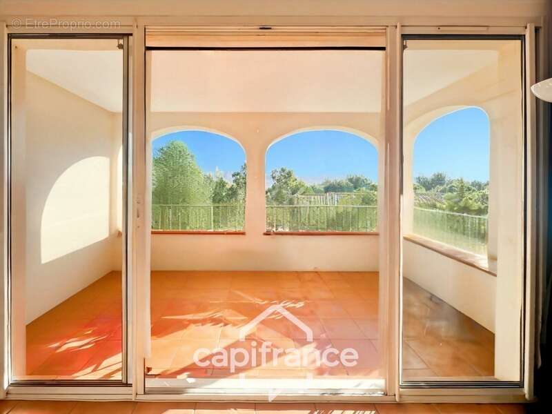 Appartement à MALLEMORT