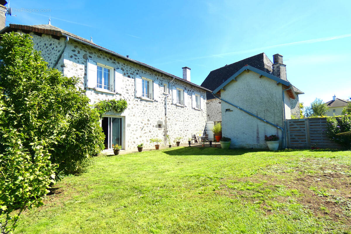 Maison à NAUCELLES