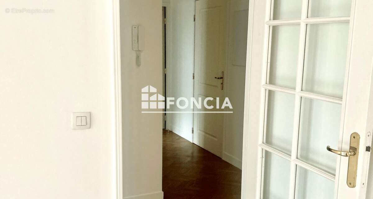 Appartement à LE PLESSIS-ROBINSON