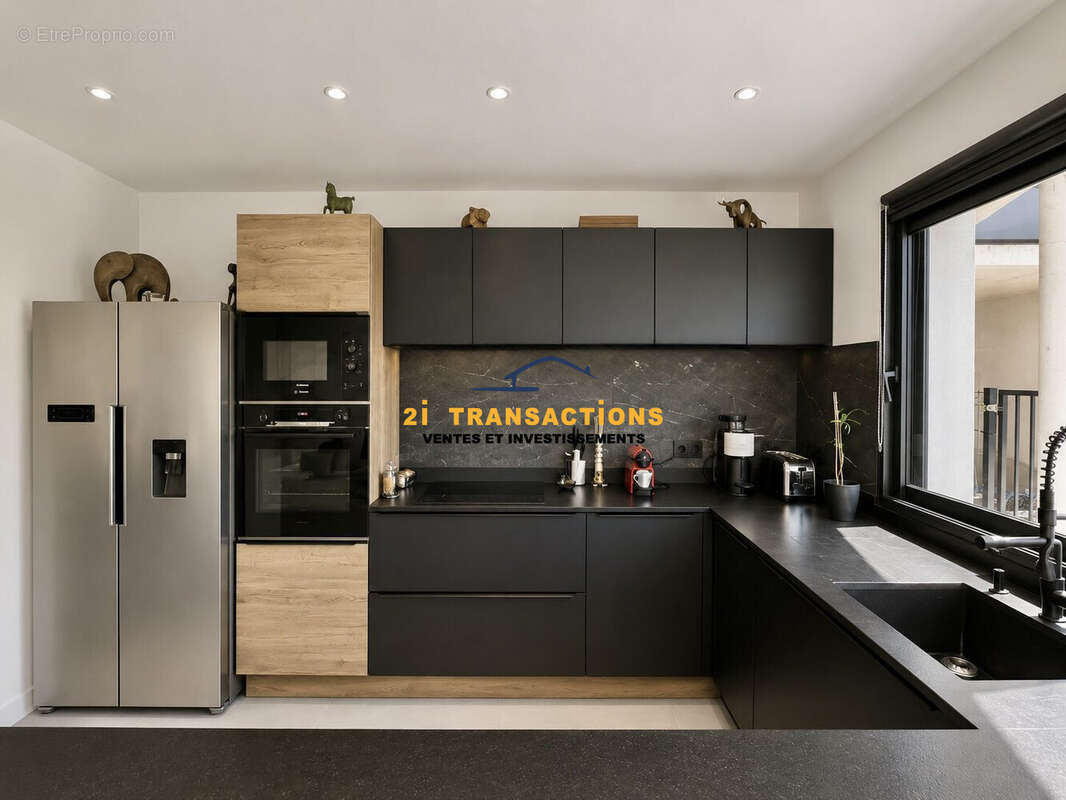 Maison à LA TOUR-EN-JAREZ